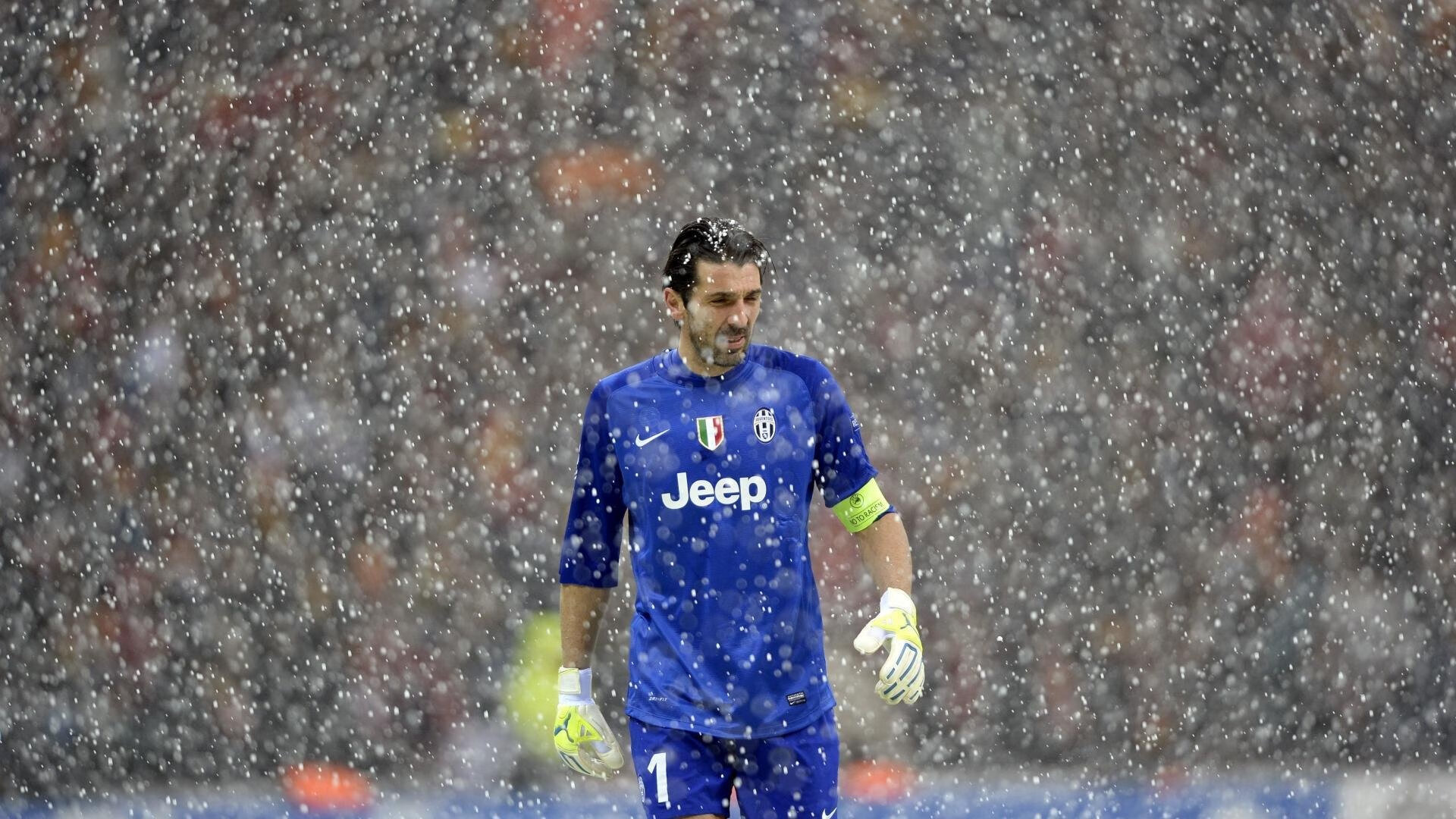 开云体育足球-《堡垒之夜》未来城市创意秀：玩家作品火花四溅，引领未来游戏潮流